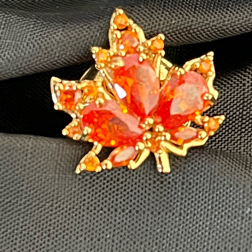 New Maple Leaf Brooch- Brooches are Back in style